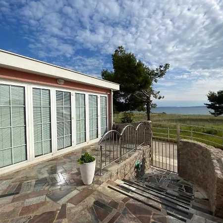 Nives Appartement Nin