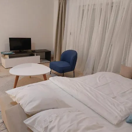 Apartment Nives *