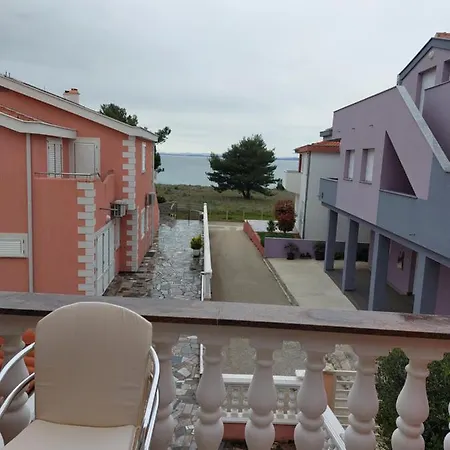 Apartment Nives Nin